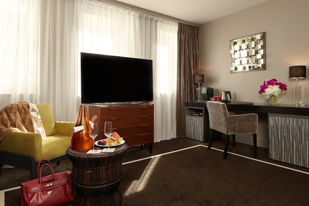 Фото Juliana Paris