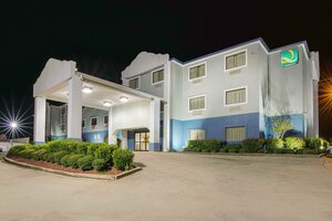Гостиница Quality Inn & Suites Pearl - Jackson в Джексоне