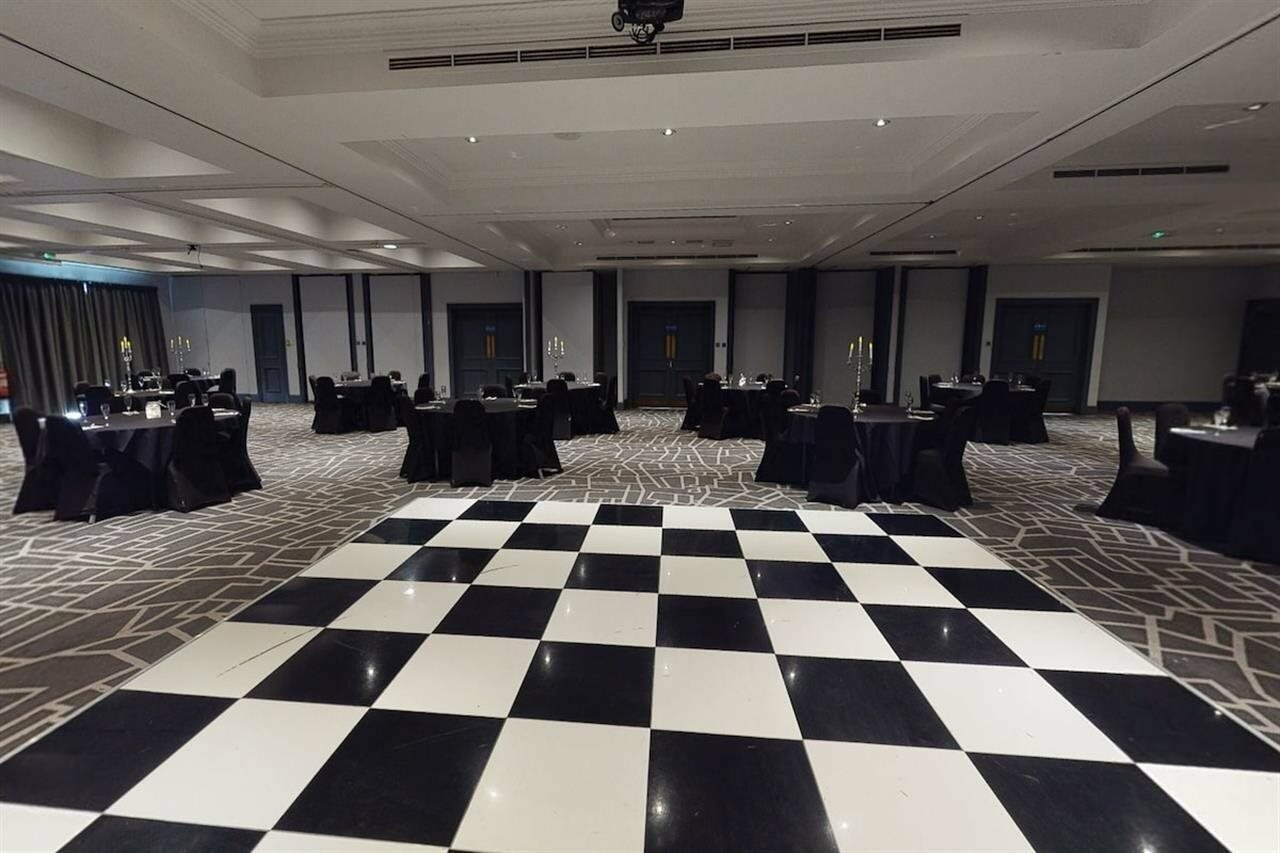 Фото Village Hotel Nottingham