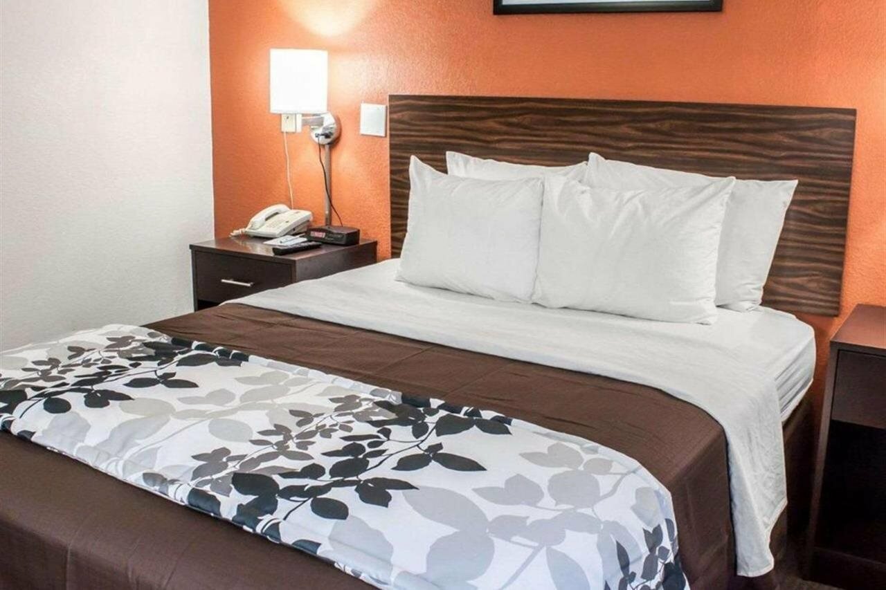 Фото Sleep Inn Arlington Near Six Flags