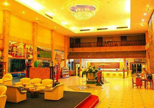 Гостиница Thepnakorn Hotel в Бурираме