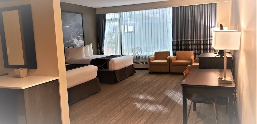 Фото Super 8 by Wyndham Spruce Grove