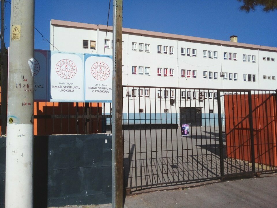 Primary school Ismail Sekip Uyal Primary School, Izmir, photo