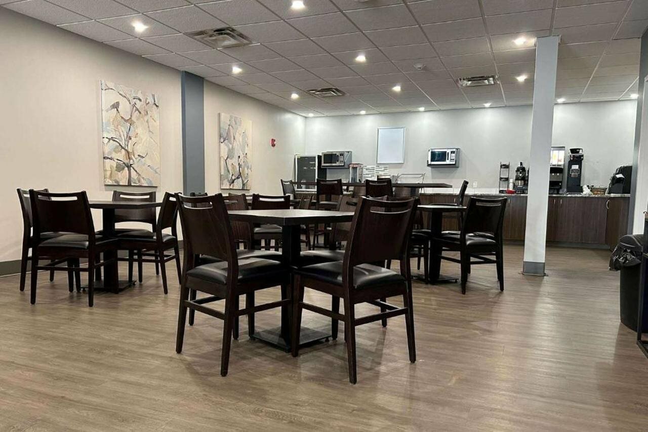 Фото Howard Johnson by Wyndham Thunder Bay