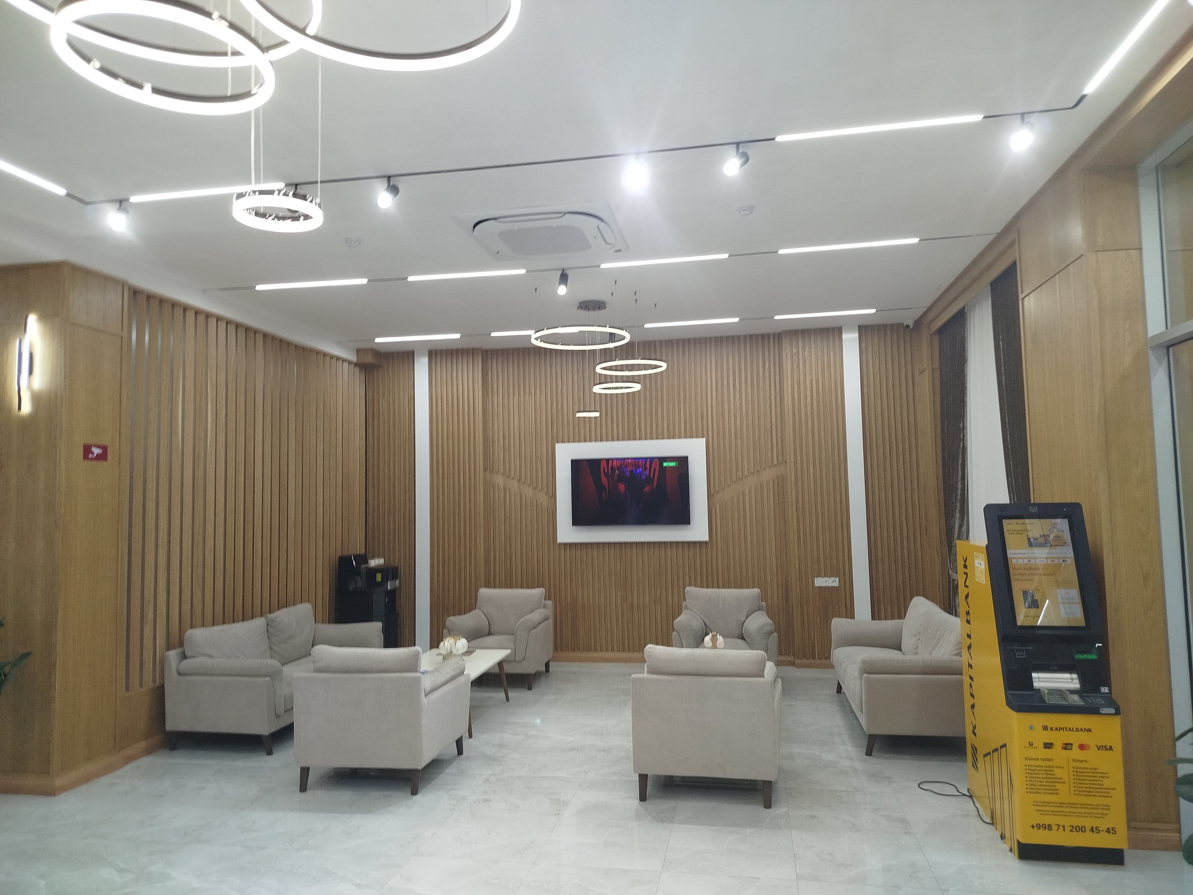 Фото Reikartz Qarshi Hotel