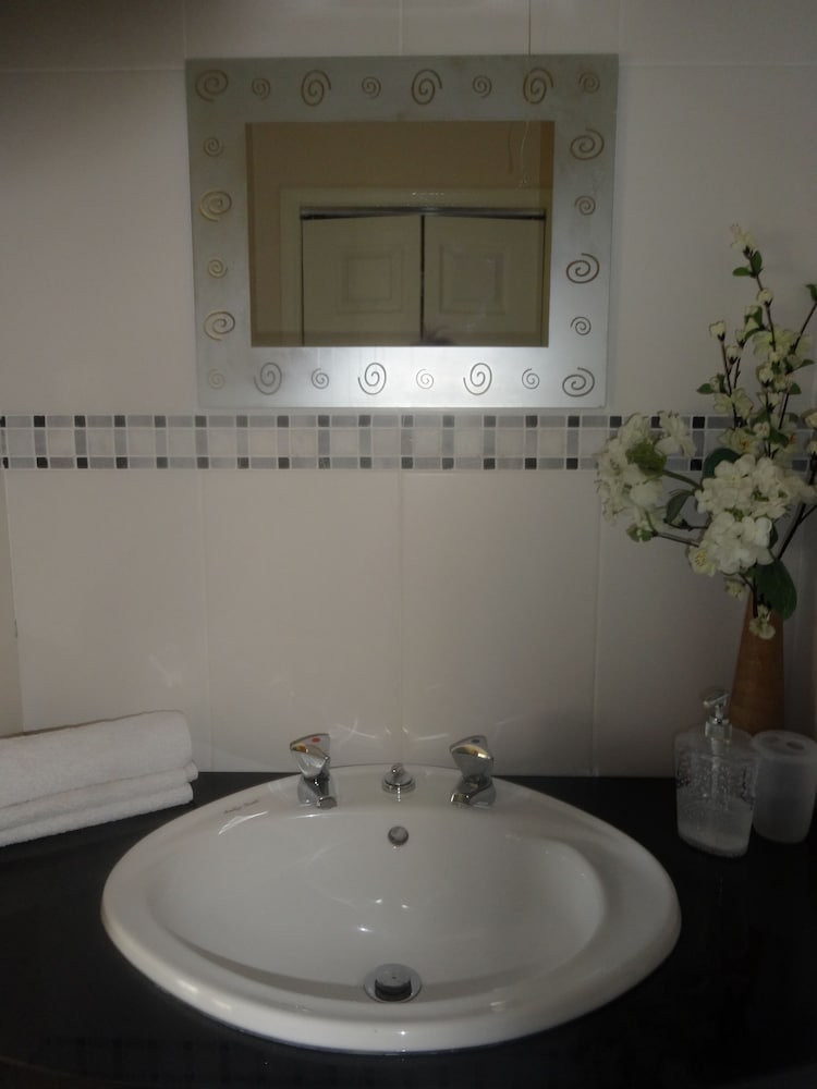 Фото Elmswood Guest House