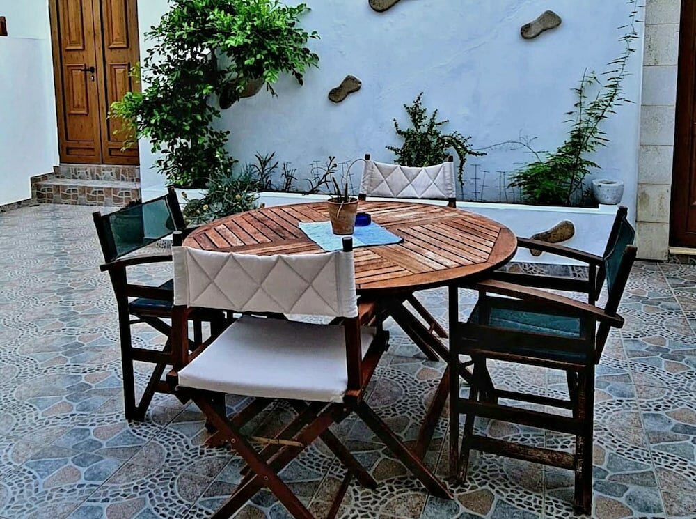 Фото Lindos centre studios