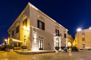 Palazzo Filisio Hotel Regia (Apulia, Barletta-Andria-Trani, Trani), hotel
