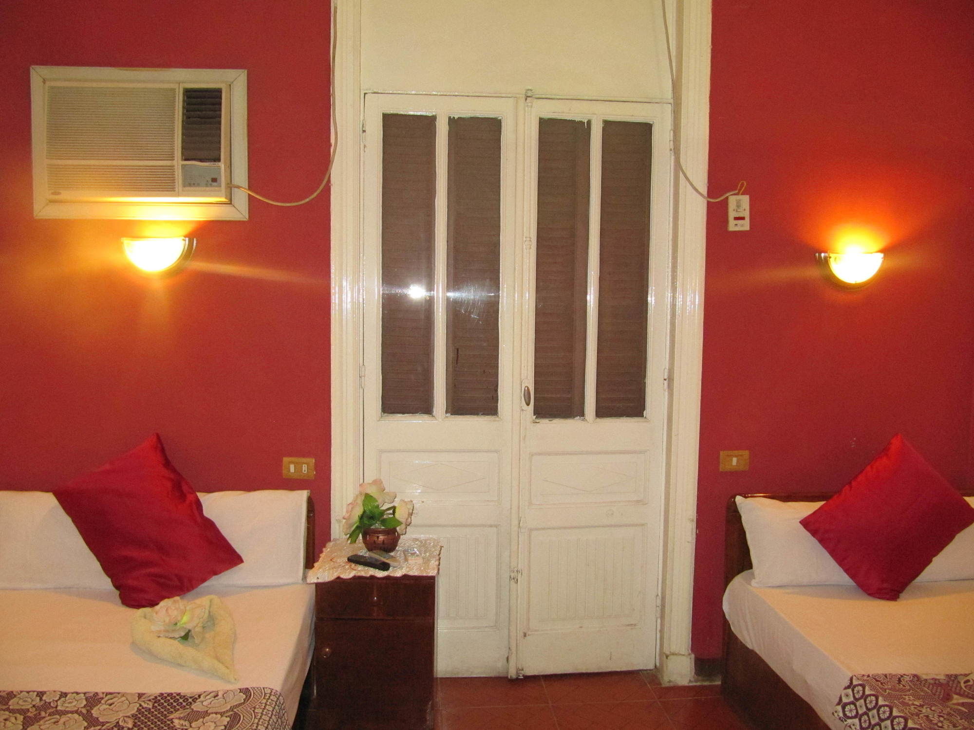 Фото City Plaza Hostel