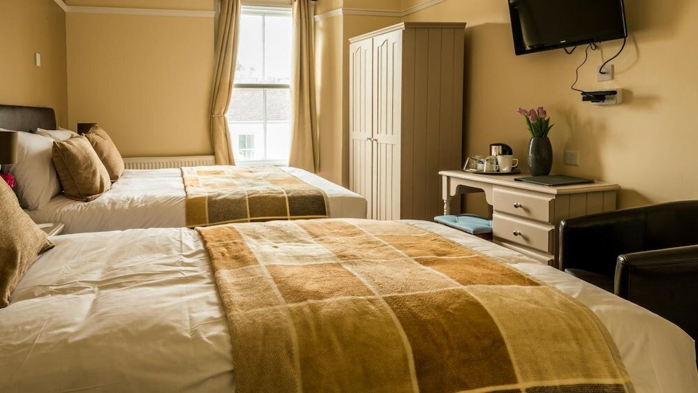 Фото The Longboat Inn