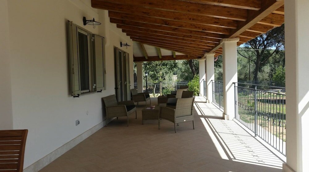 Фото Agriturismo Casale degli Ulivi