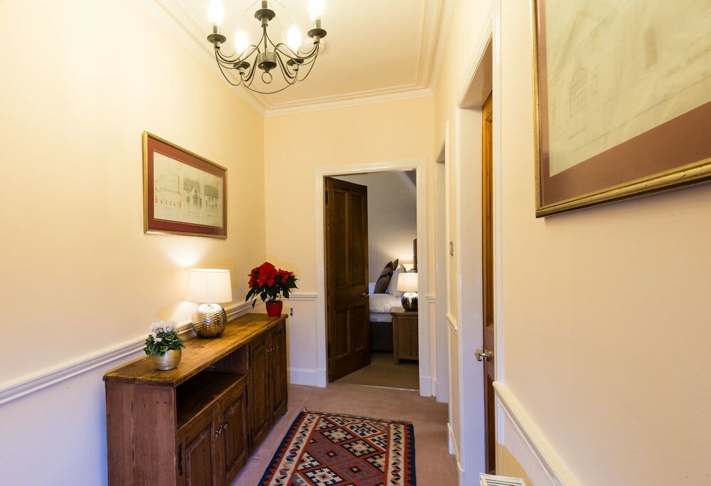 Фото River House