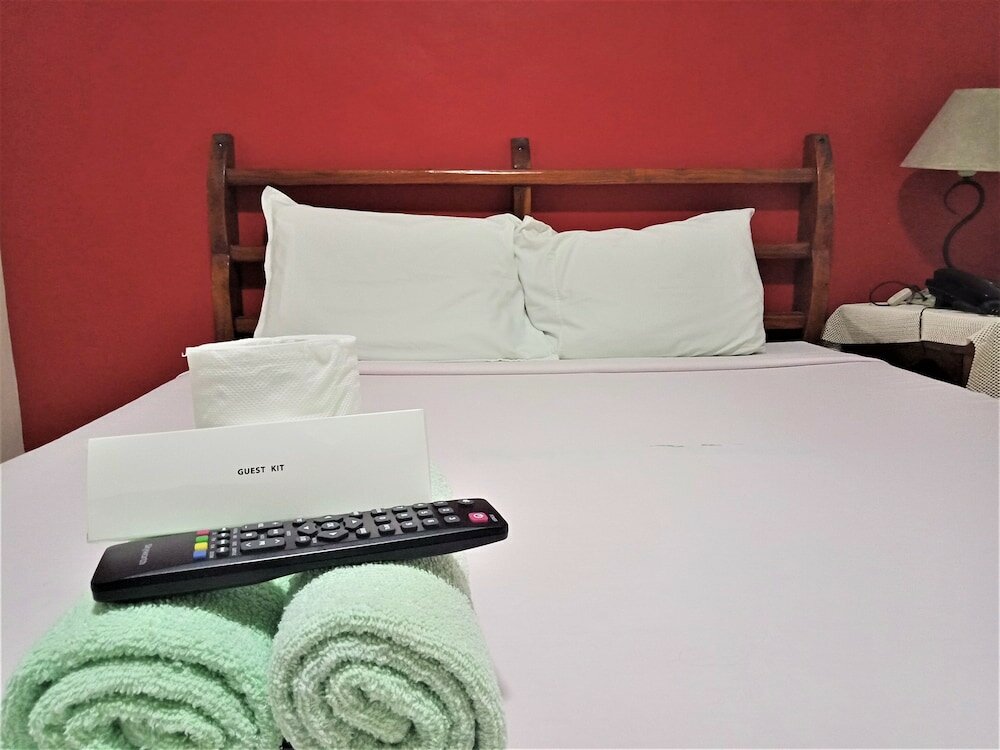 Фото La Gracia Apartelle Tagaytay