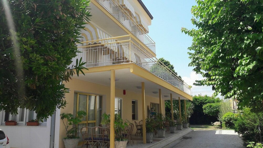 Фото Hotel Perugini