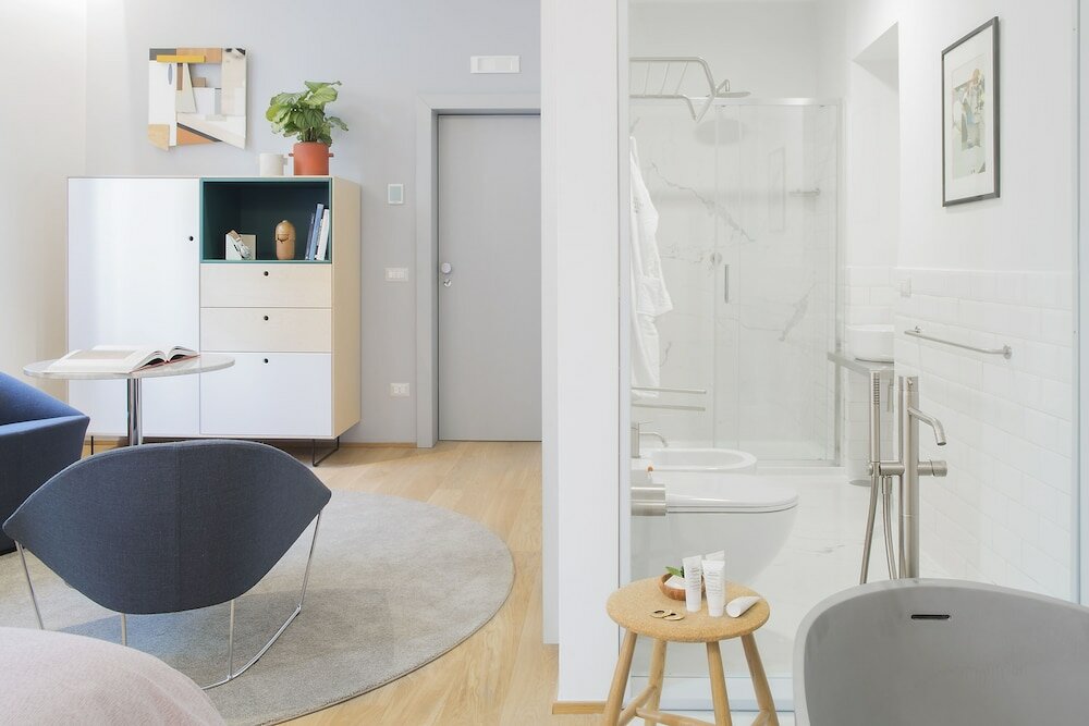 Фото The Radical Hotel