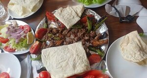 Agacan Cafe & Restaurant (Ardahan, Çıldır, Dedekorkut Mah., Prof. Dr. Yusuf Bayraktar Cad., 8), restaurant