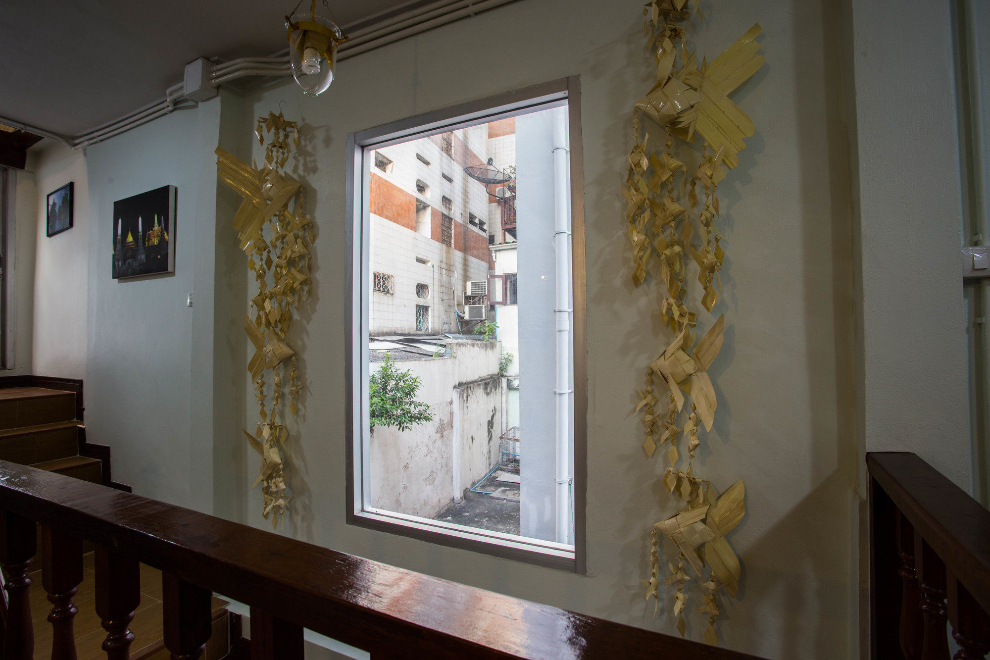 Фото Baan Gaysorn Hostel