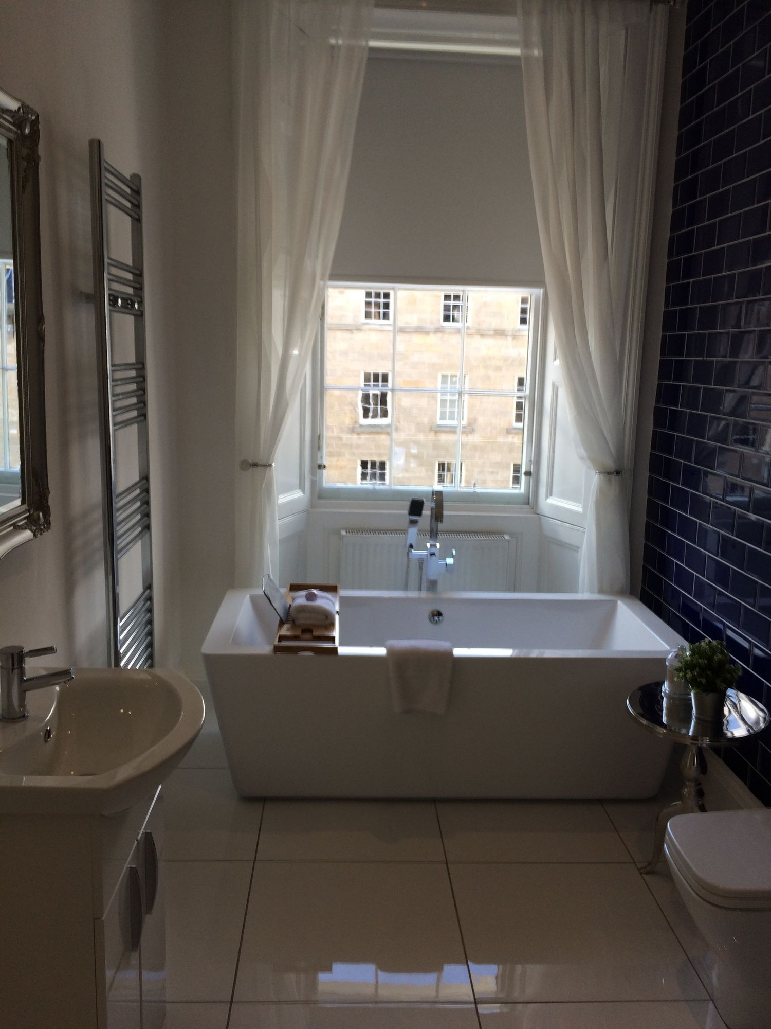 Фото Hanover 71 Suites