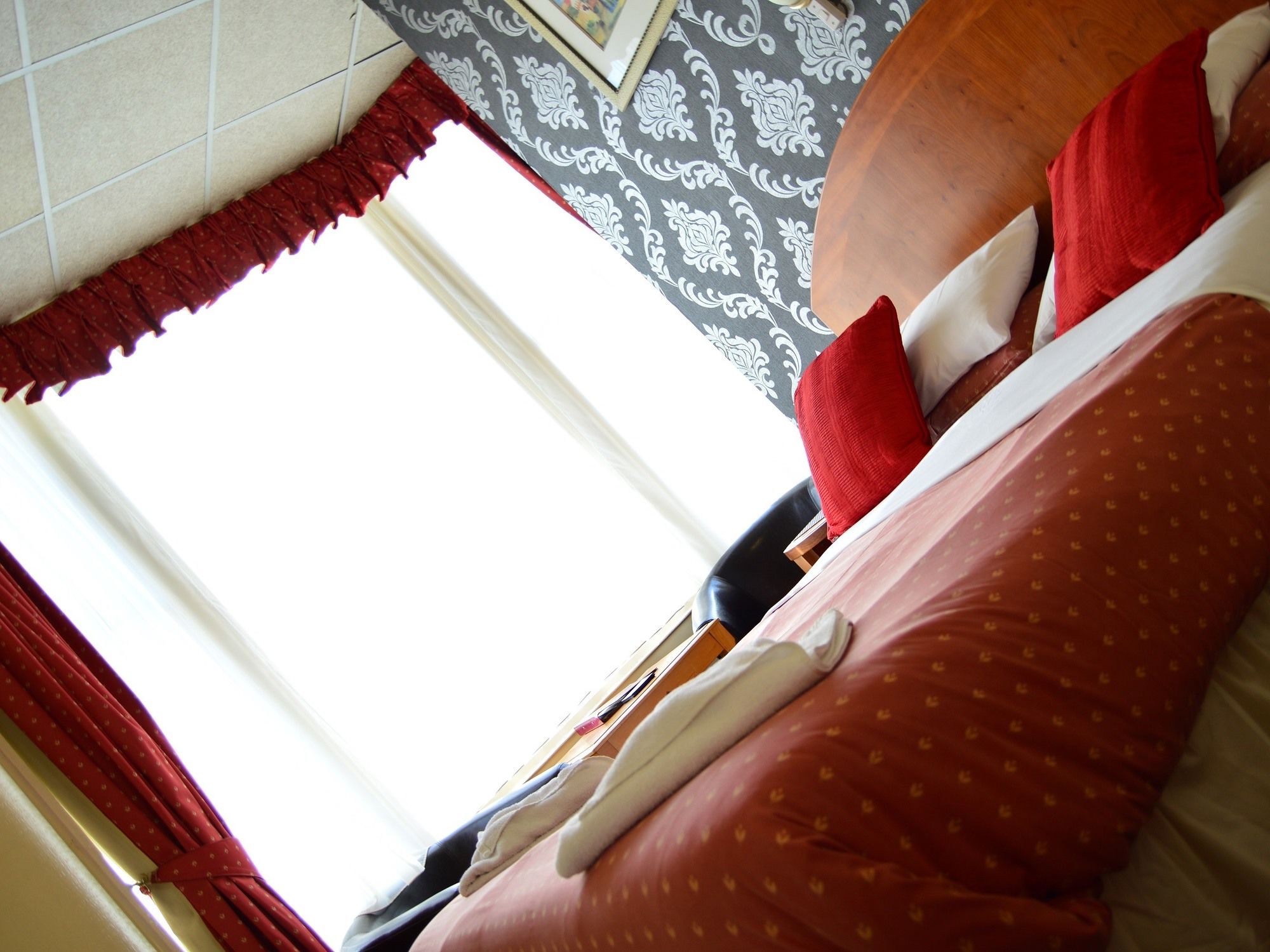 Фото The Oak Lea Hotel