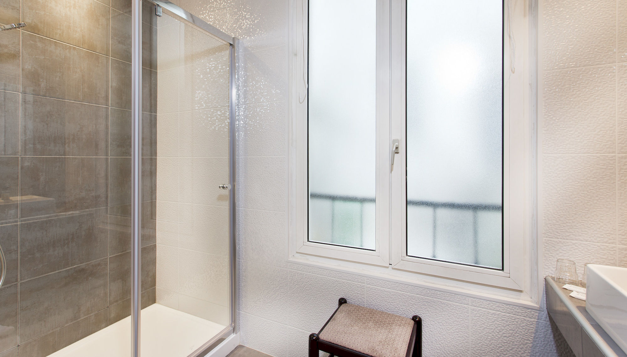 Фото Hôtel des Pavillons