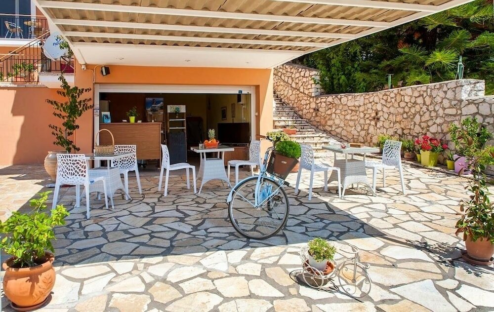 Фото San Lazzaro