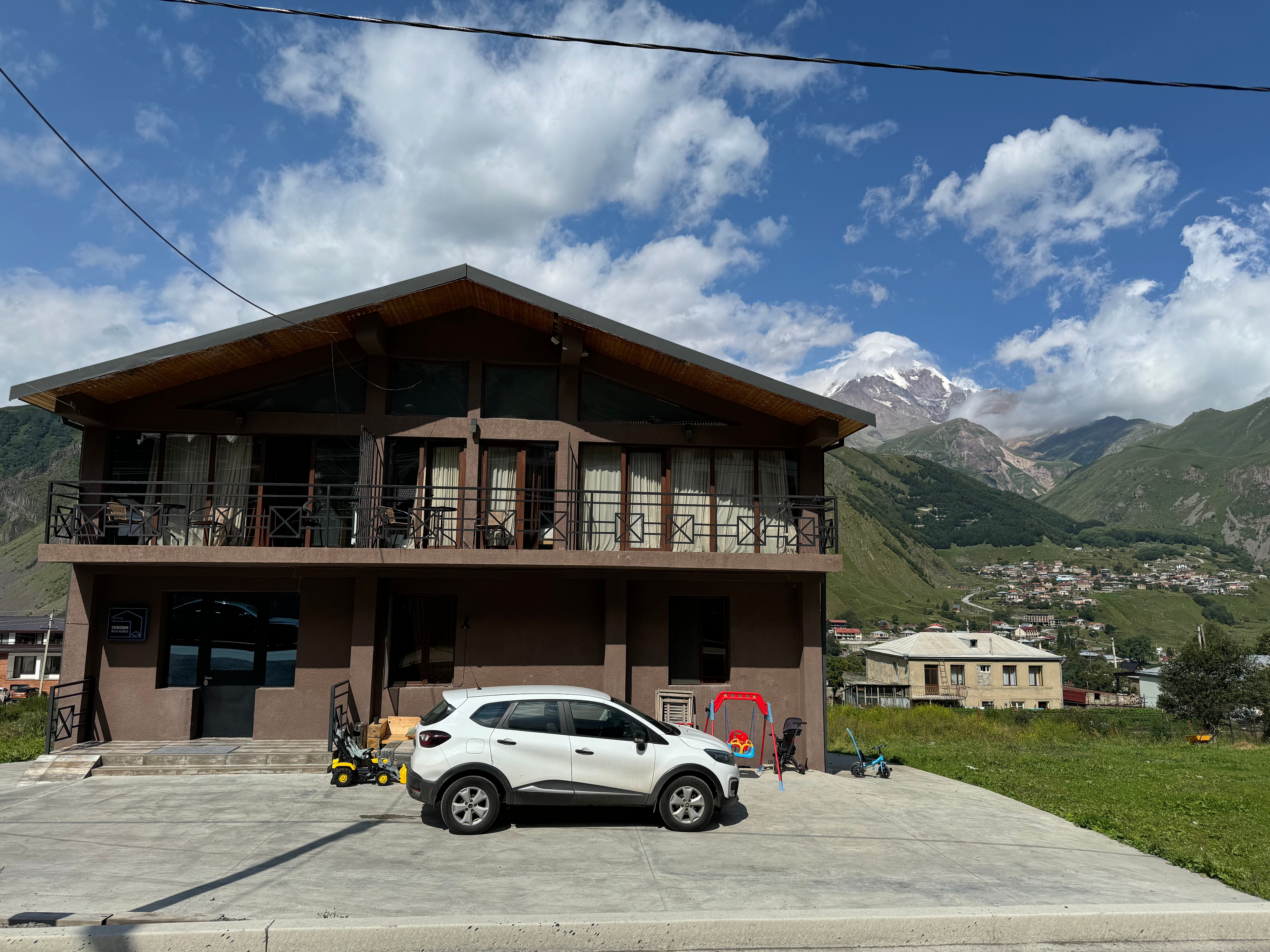Фото Rooms Hotel Kazbegi