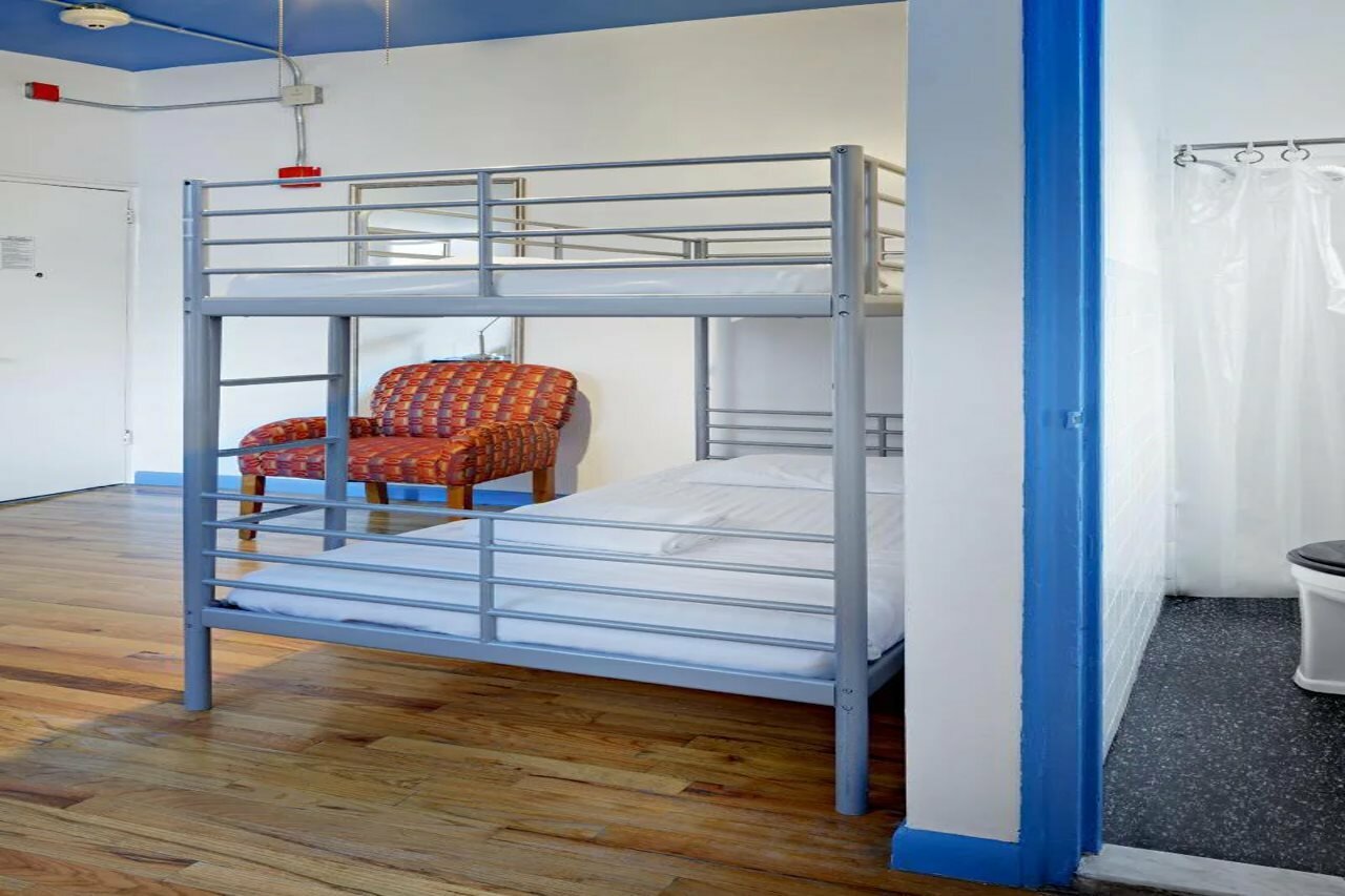Фото Central Park West Hostel