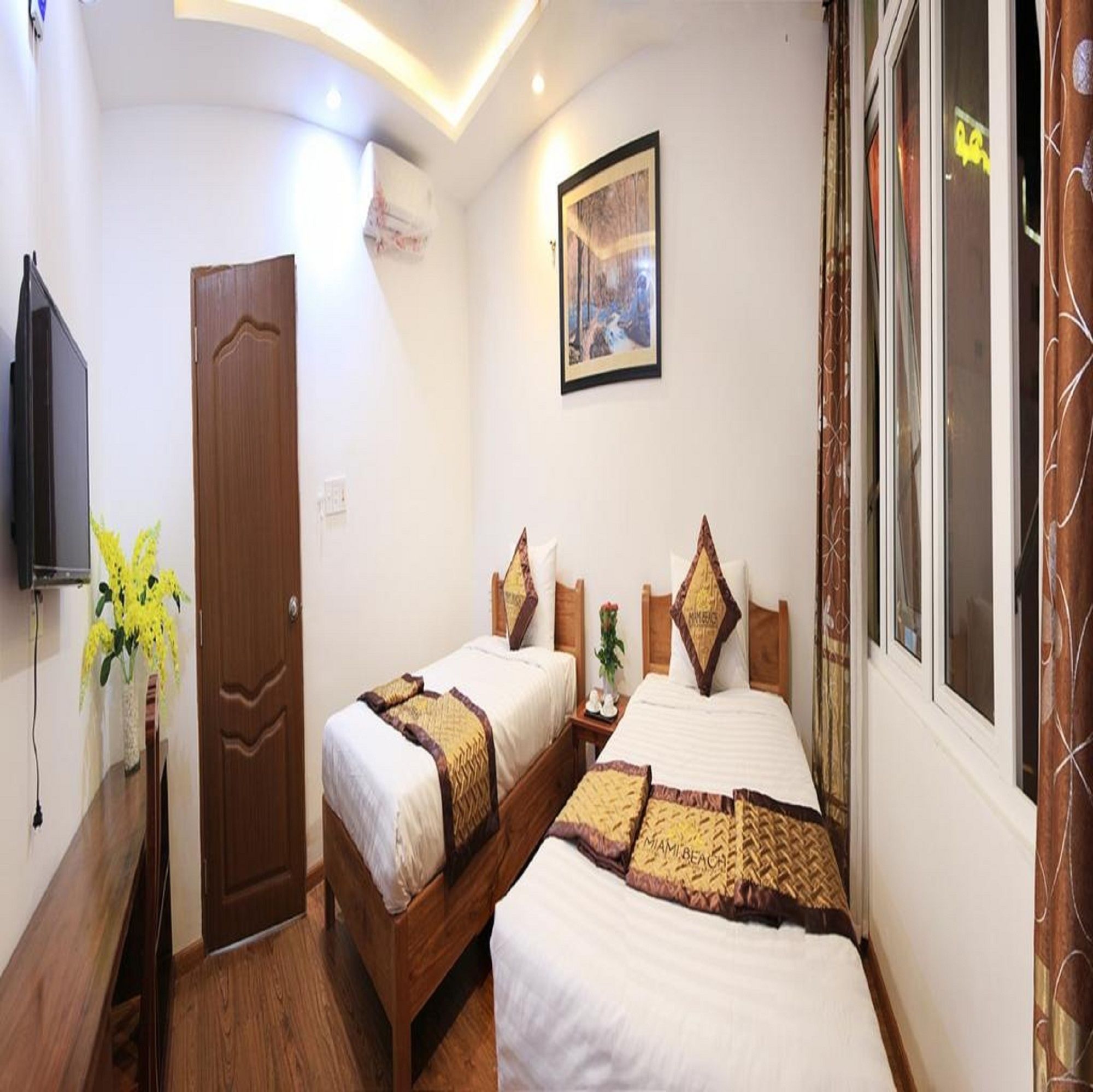 Фото Miami Beach Hotel