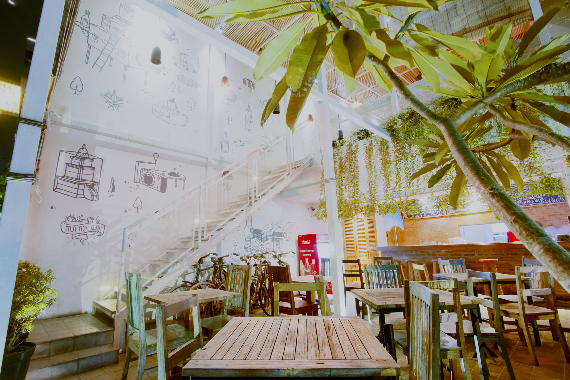 Фото Adhisthana Hotel