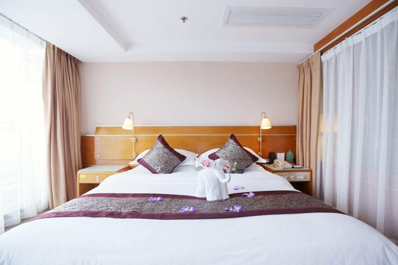 Фото Yihe Hotel Ouzhuang