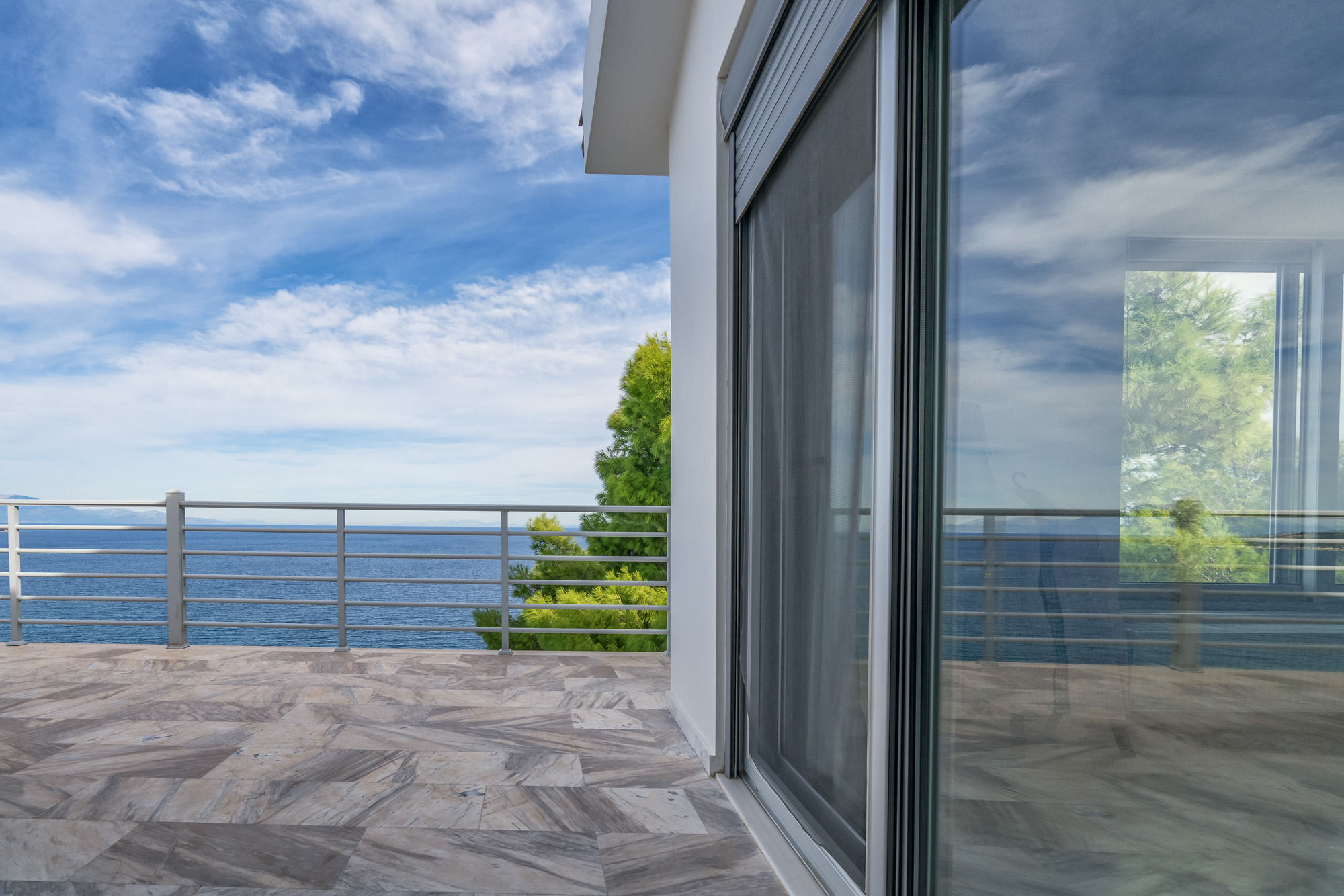 Фото Ionian Mudita