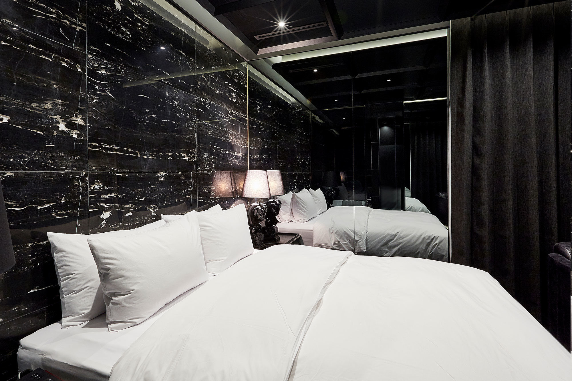 Фото Hotel The Artist Yeoksam