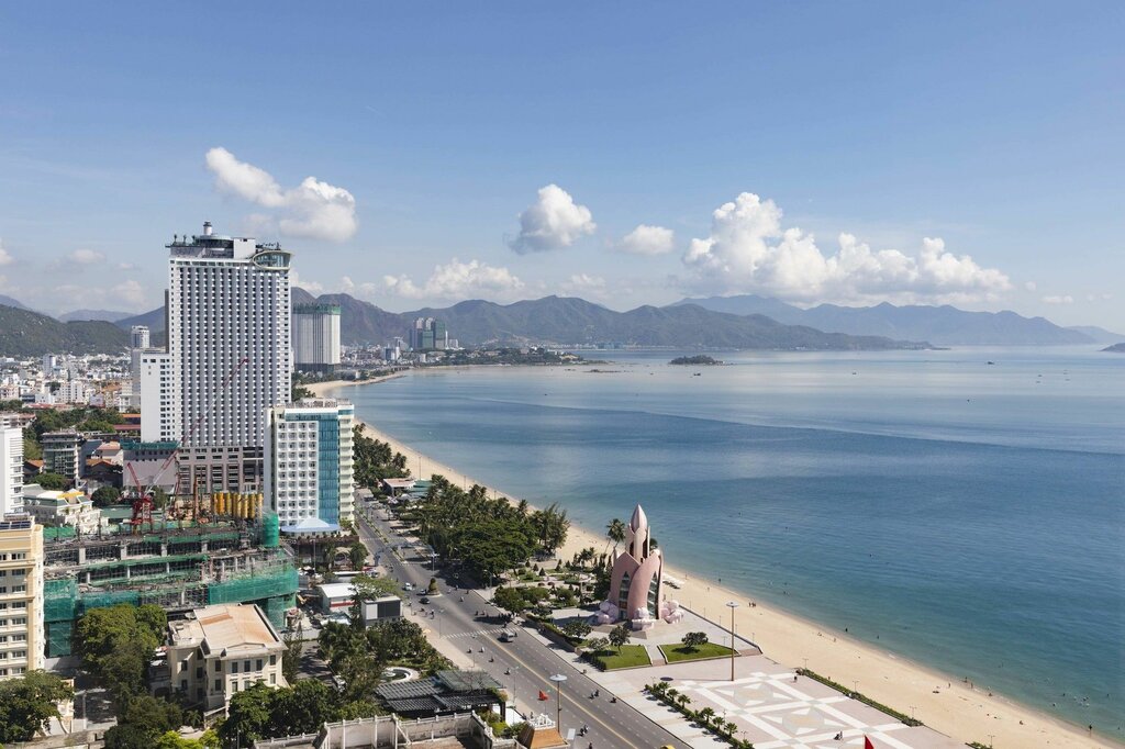 Гостиница Maple Hotel & Apartment, Нячанг, фото