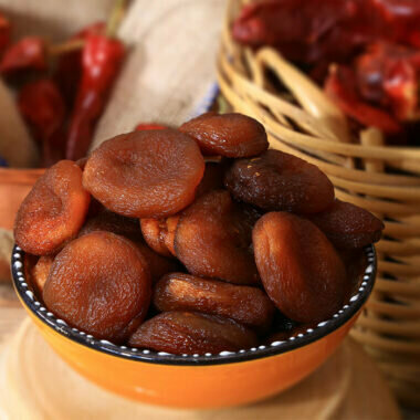 Nuts, snacks, dried fruits Zerdali Apricot, Malatya, photo