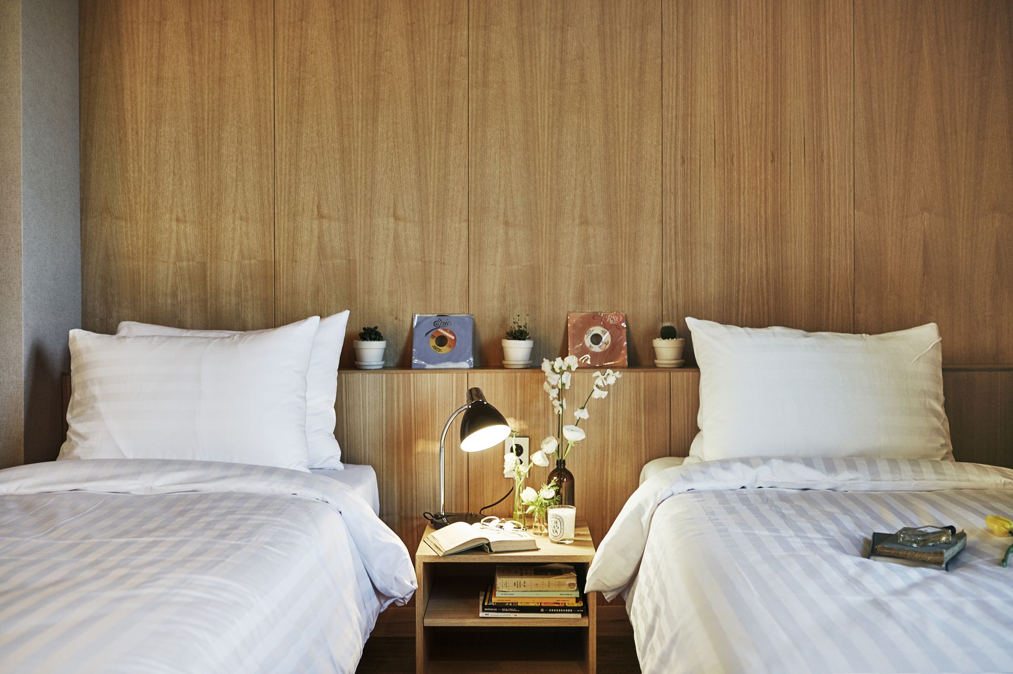 Фото Jongno Makers X Pretty Hotel