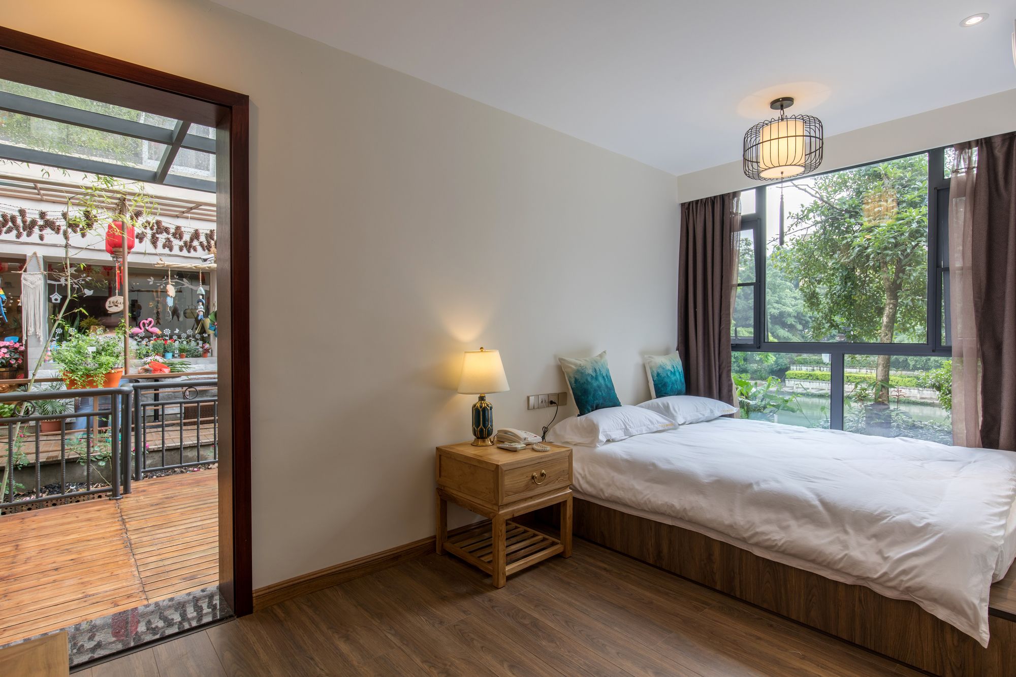 Фото Riverside Inn Guilin Central