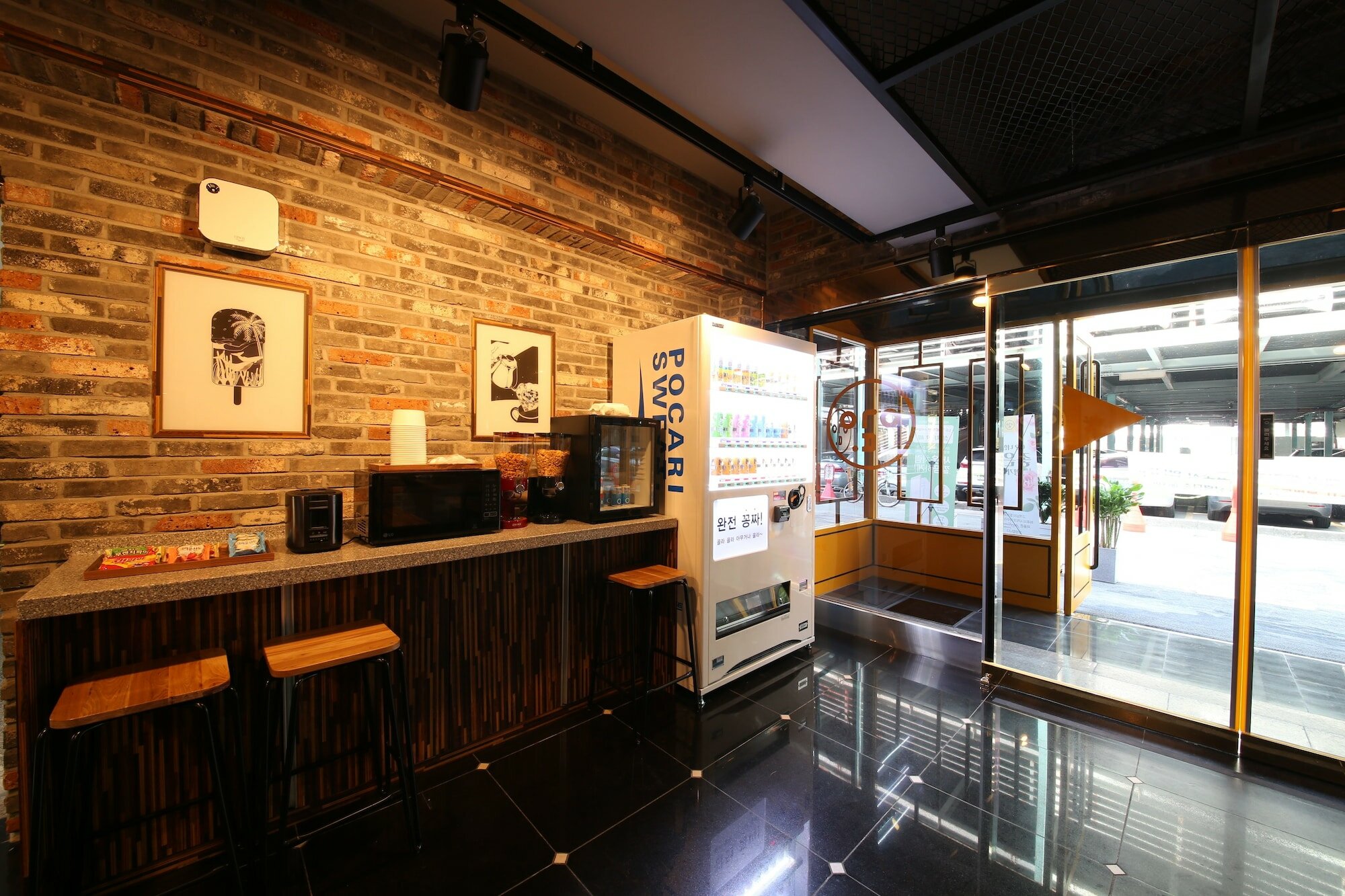 Фото Hotel Yeogiuhtte Gwangju Station