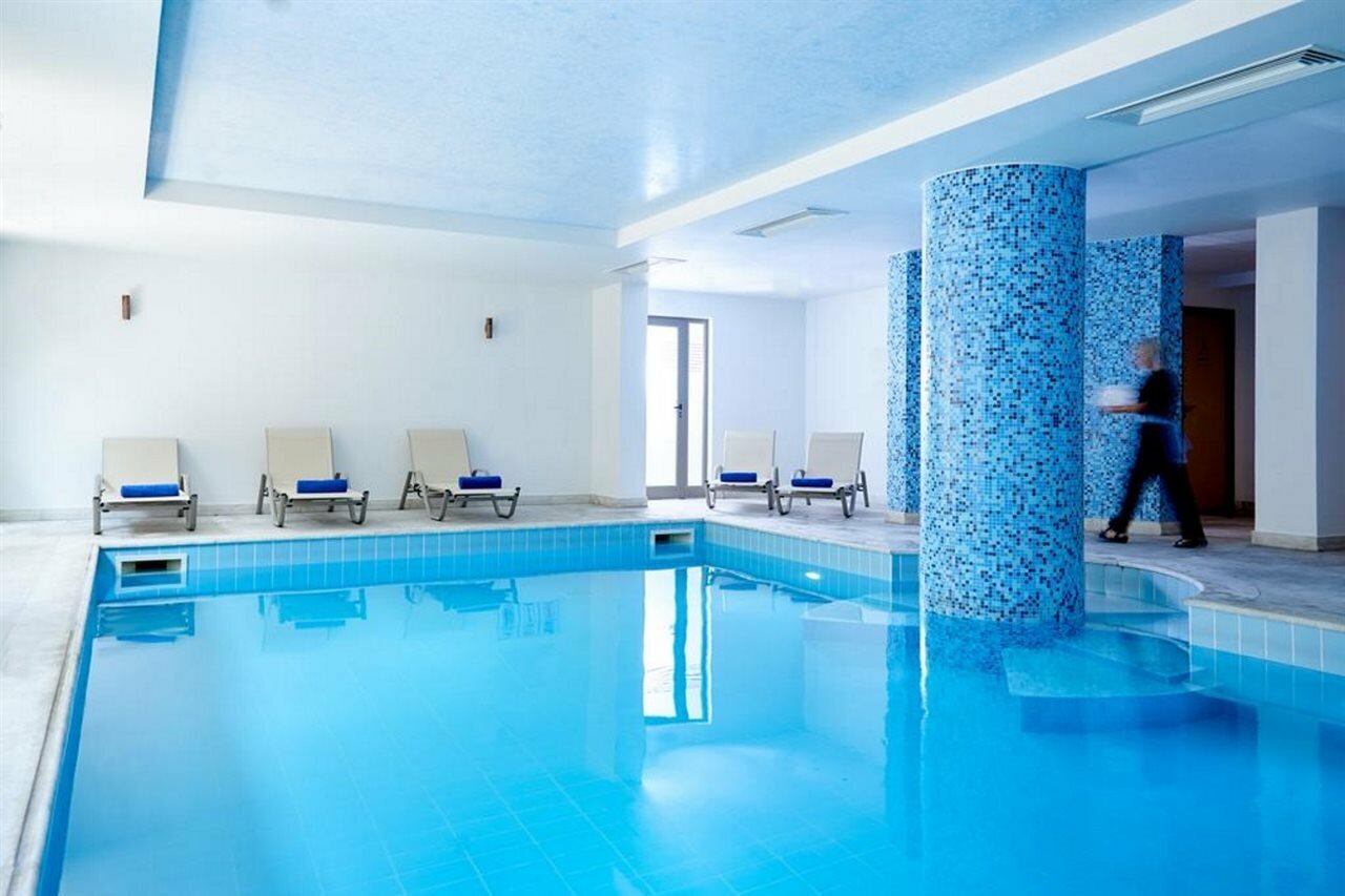 Фото Village Heights Resort