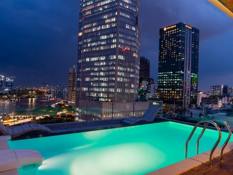 Фото Sky Gem Central Hotel