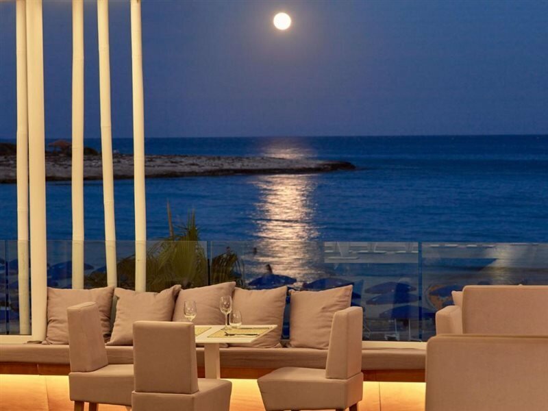 Фото So White Club Resort