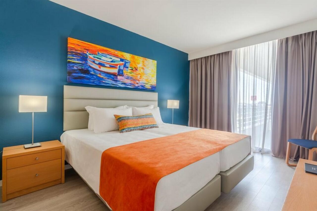 Фото Luna Olympus