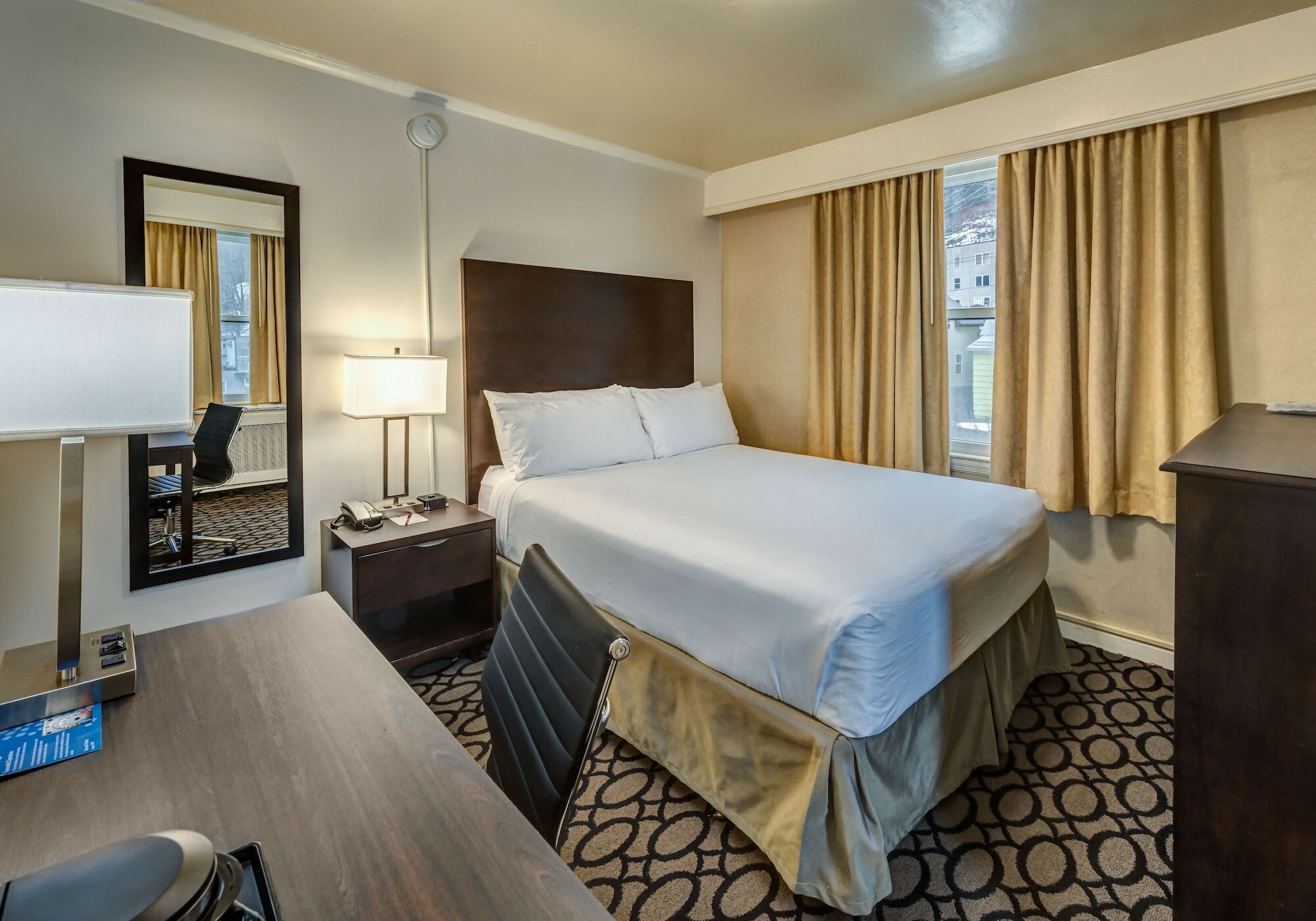 Фото Baranof Downtown, Bw Signature Collection