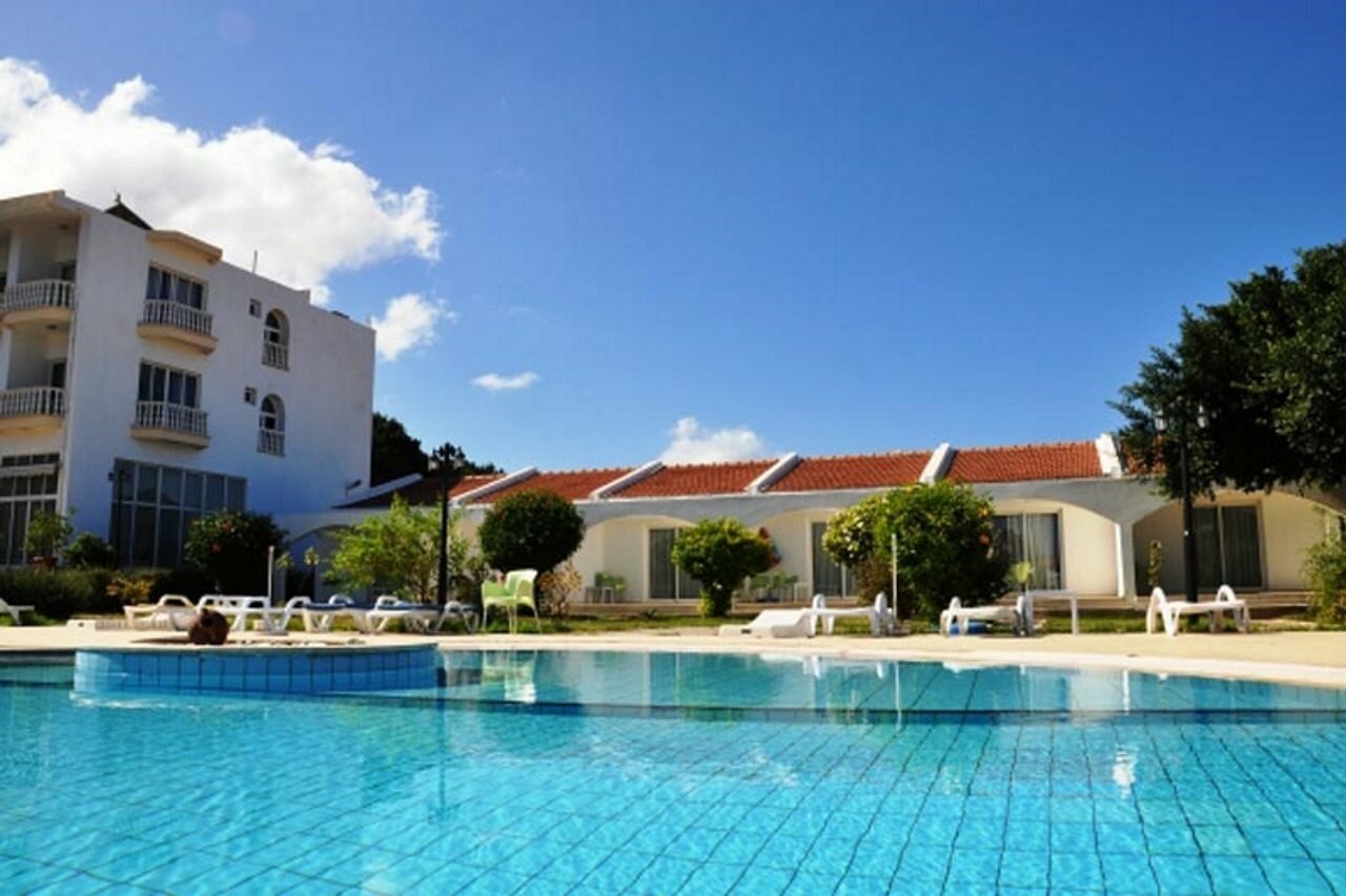 Фото отеля 1