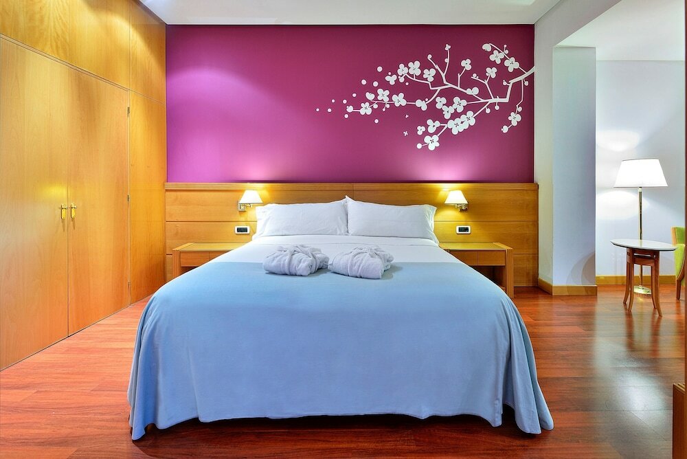 Фото Malaga Alameda Centro Affiliated by Meliá