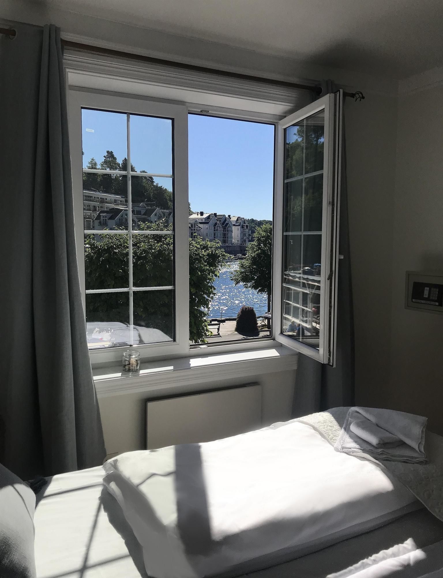 Фото Tvedestrand Fjordhotell