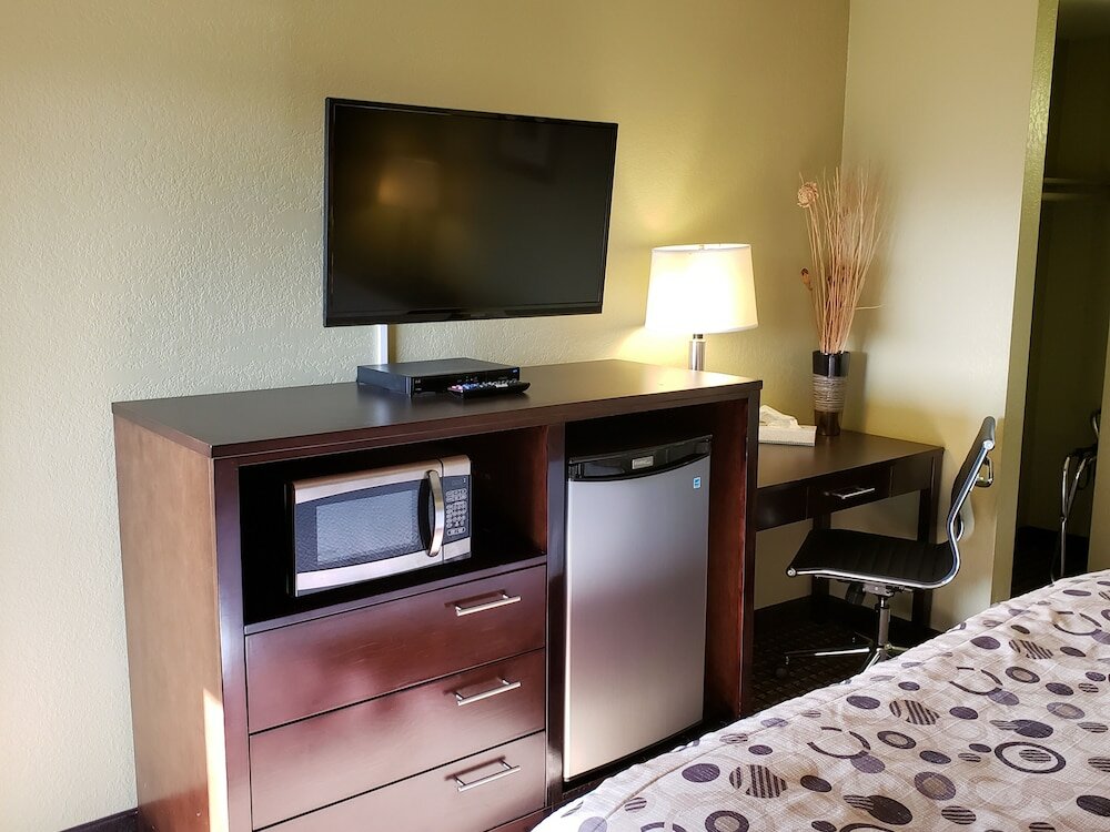 Фото SureStay Hotel by Best Western Vallejo Napa Valley