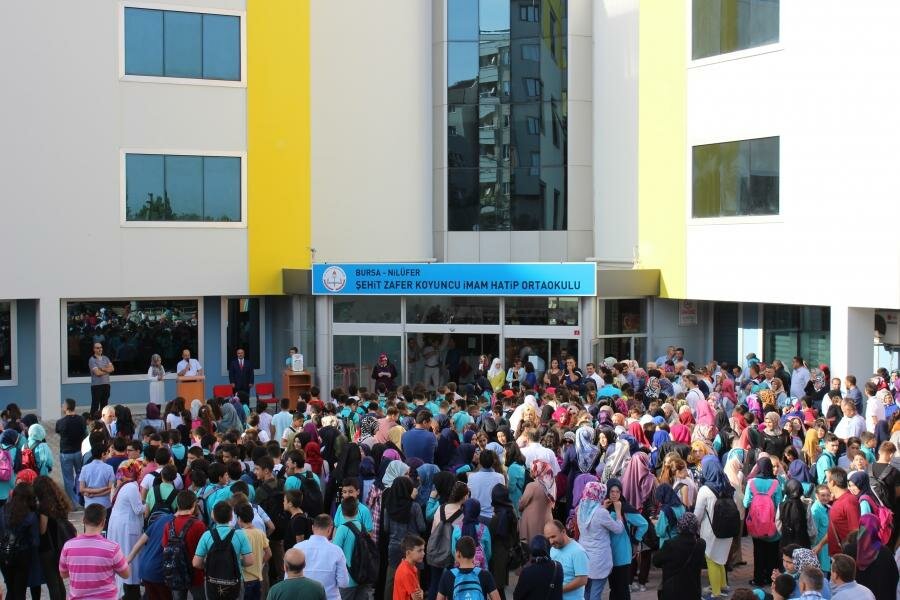School Martyr Zafer Koyuncu Imam Hatip Middle School, Bursa, photo