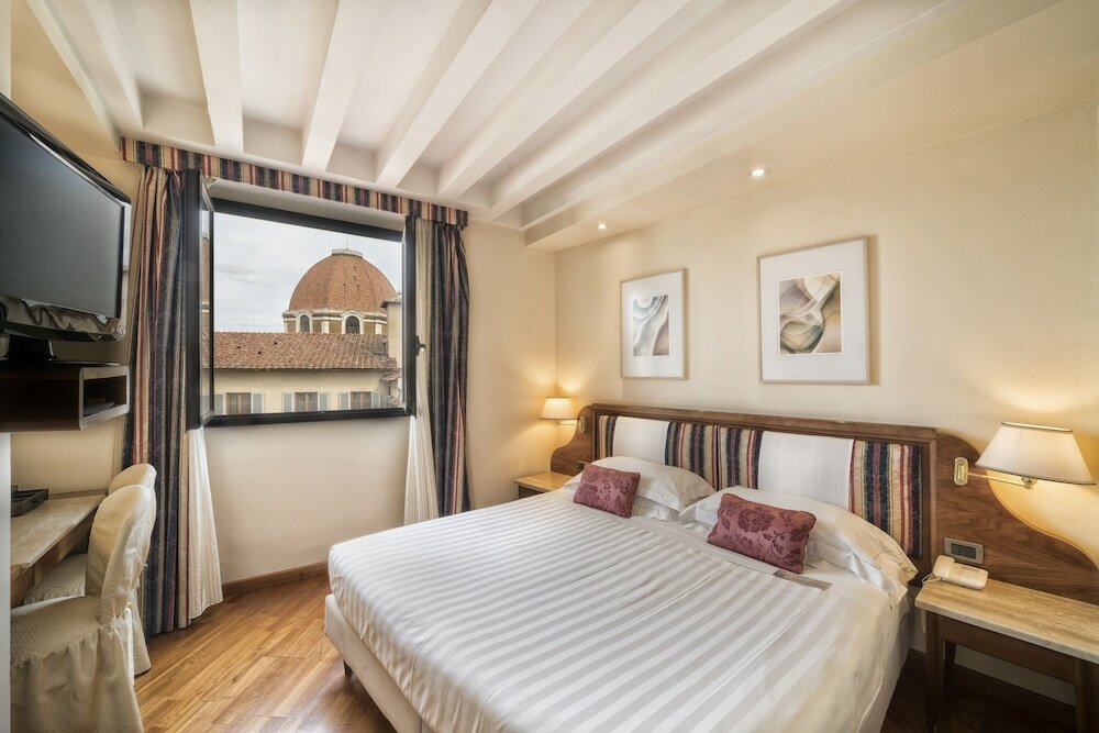 Фото Отель B&b Hotel Firenze Laurus al Duomo