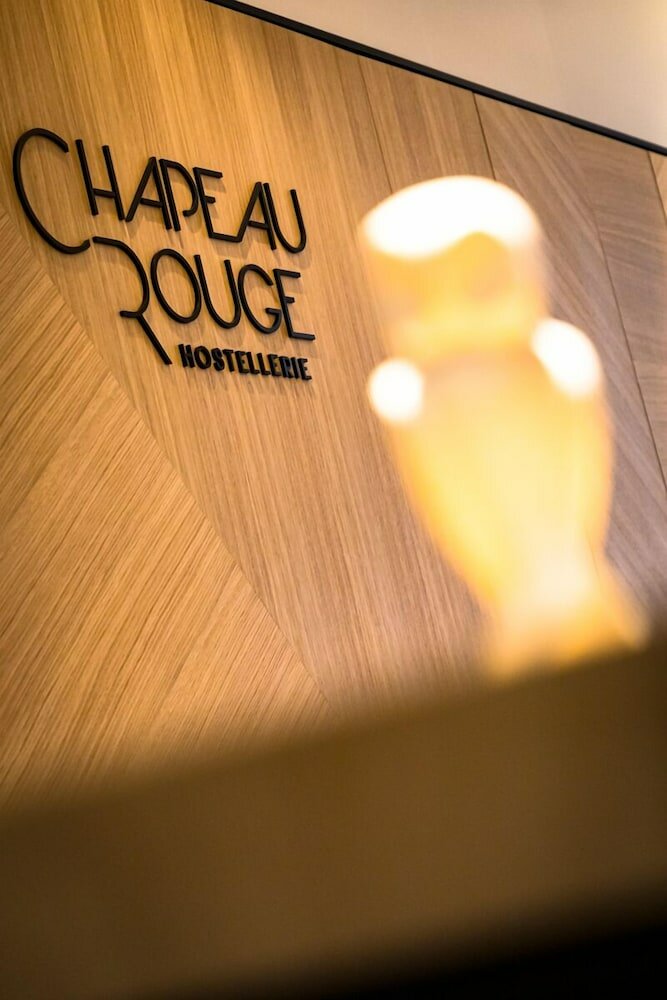 Фото Hostellerie Du Chapeau Rouge