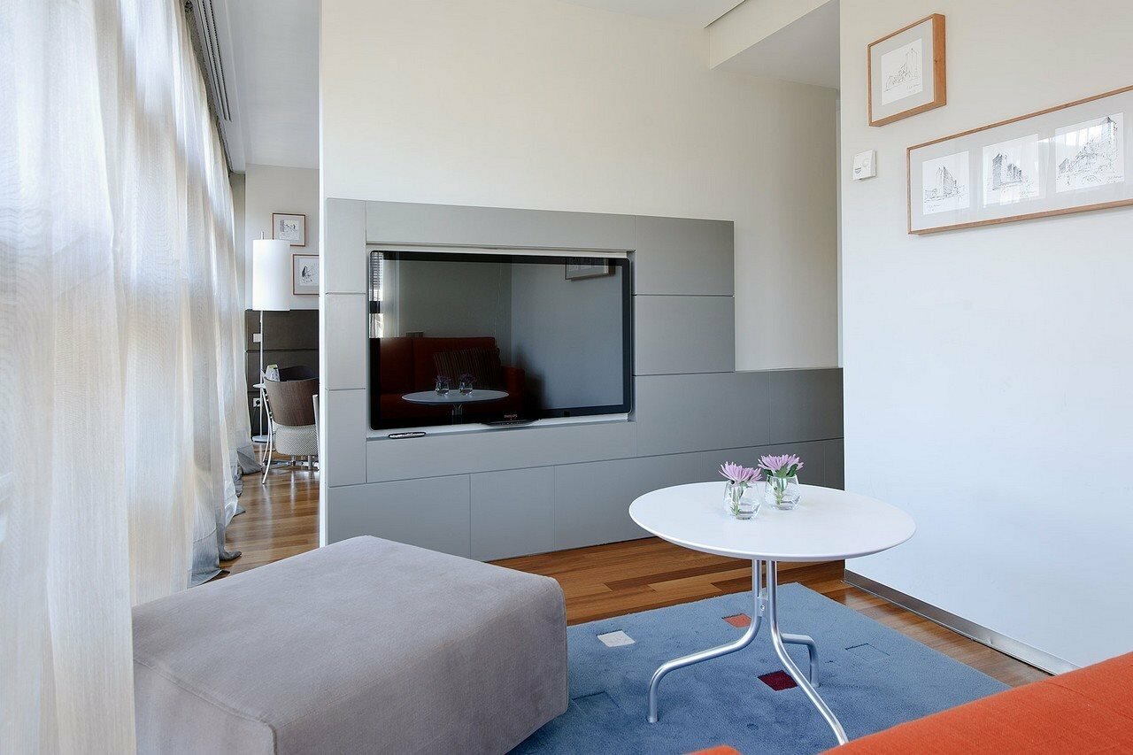 Фото Reina Petronila